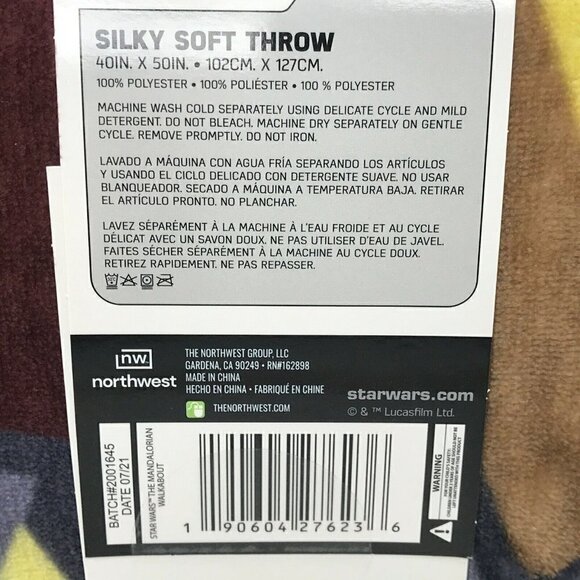 Disney Star Wars Mandalorian Walkabout Throw Blanket Boba Fett Grogu 40 x 50" - Picture 4 of 7